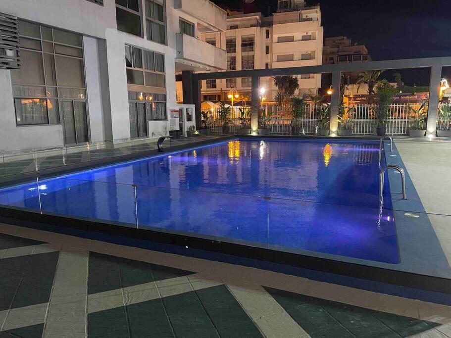 Appartamento Royale Duplexe Pleine Centre Tanger Esterno foto