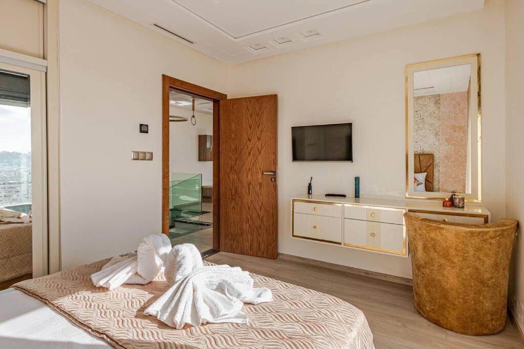 Appartamento Royale Duplexe Pleine Centre Tanger Esterno foto