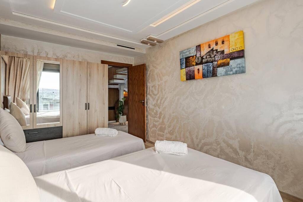 Appartamento Royale Duplexe Pleine Centre Tanger Esterno foto