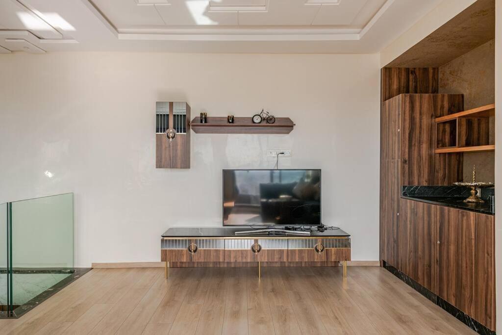 Appartamento Royale Duplexe Pleine Centre Tanger Esterno foto