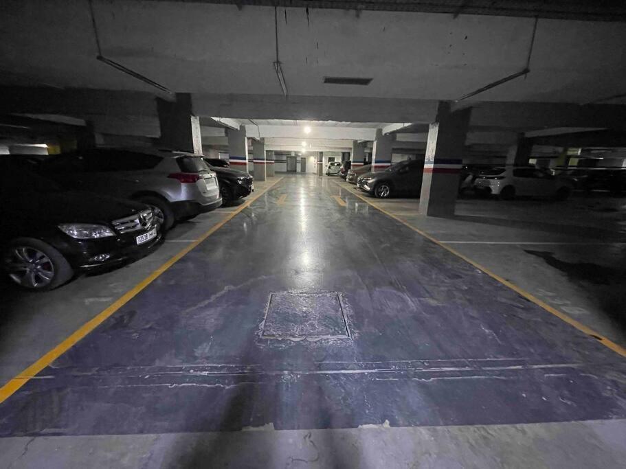 Appartamento Royale Duplexe Pleine Centre Tanger Esterno foto